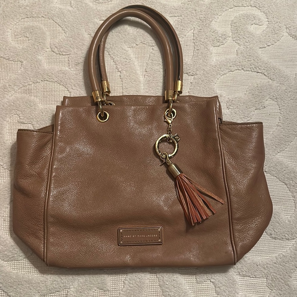 Marc by Marc Jacobs Too Hot to Handle Leather Tan Bentley Tote